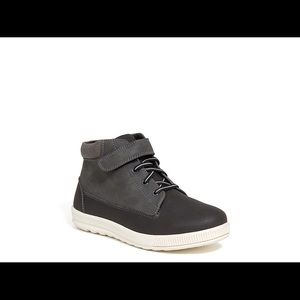 NILES HIGH-TOP SNEAKER - KIDS size 1 youth